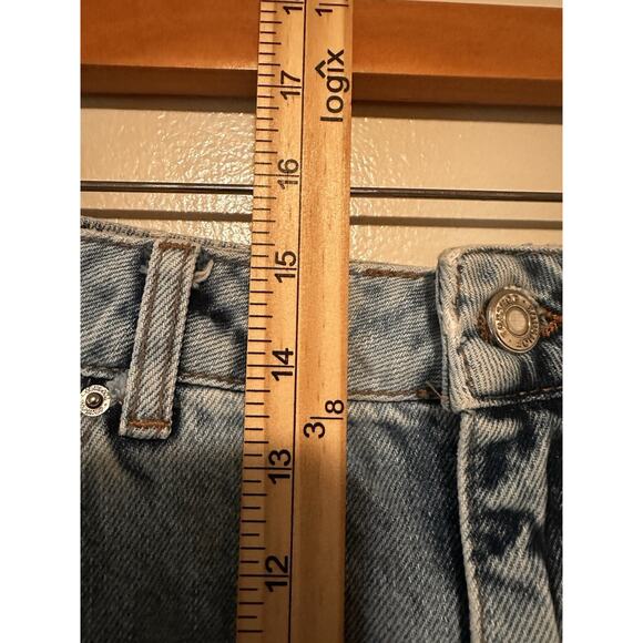 TopShop Mom Denim Shorts Womens Sz 6 Cut off Distressed Raw Hem‎ High Rise Boho - Picture 5 of 7
